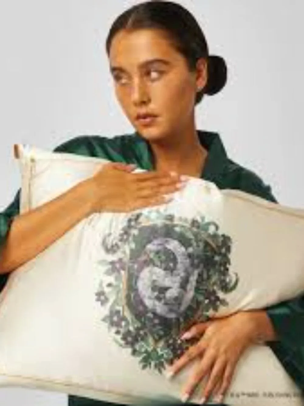NIB Kitsch x Harry Potter King Size Satin Pillowcase with zipper